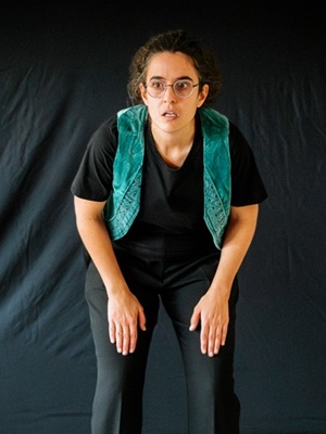 Photo de la conteuse en action